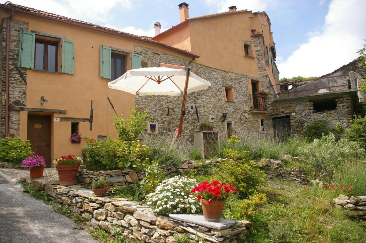 Villa Casa Vittorina à Cesio Extérieur photo