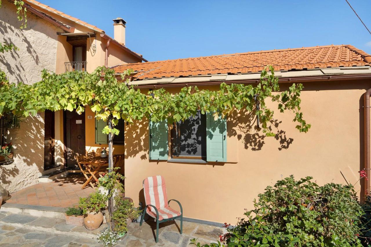 Villa Casa Vittorina à Cesio Extérieur photo